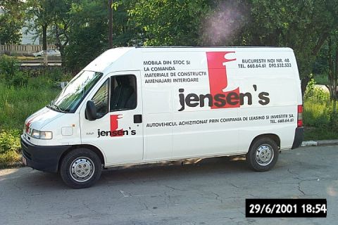 Transportul mobilei este gratuit la Jensen's !